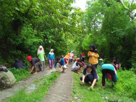 Kerja Bakti Dusun Kalinampu Bersama Mahasiswa/i KKN IST AKPRIND Yogyakarta